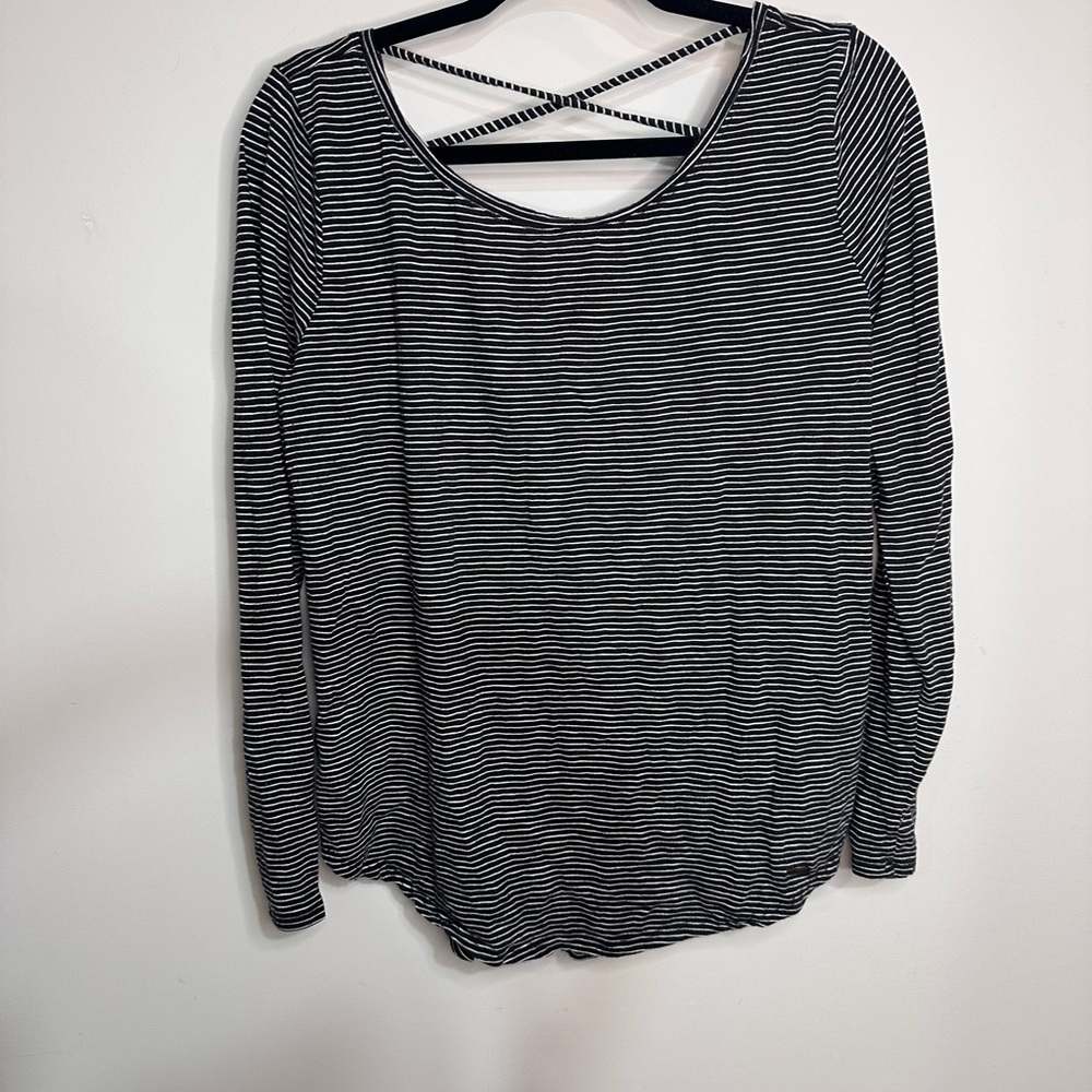 Hollister Striped Black and White Women's Top